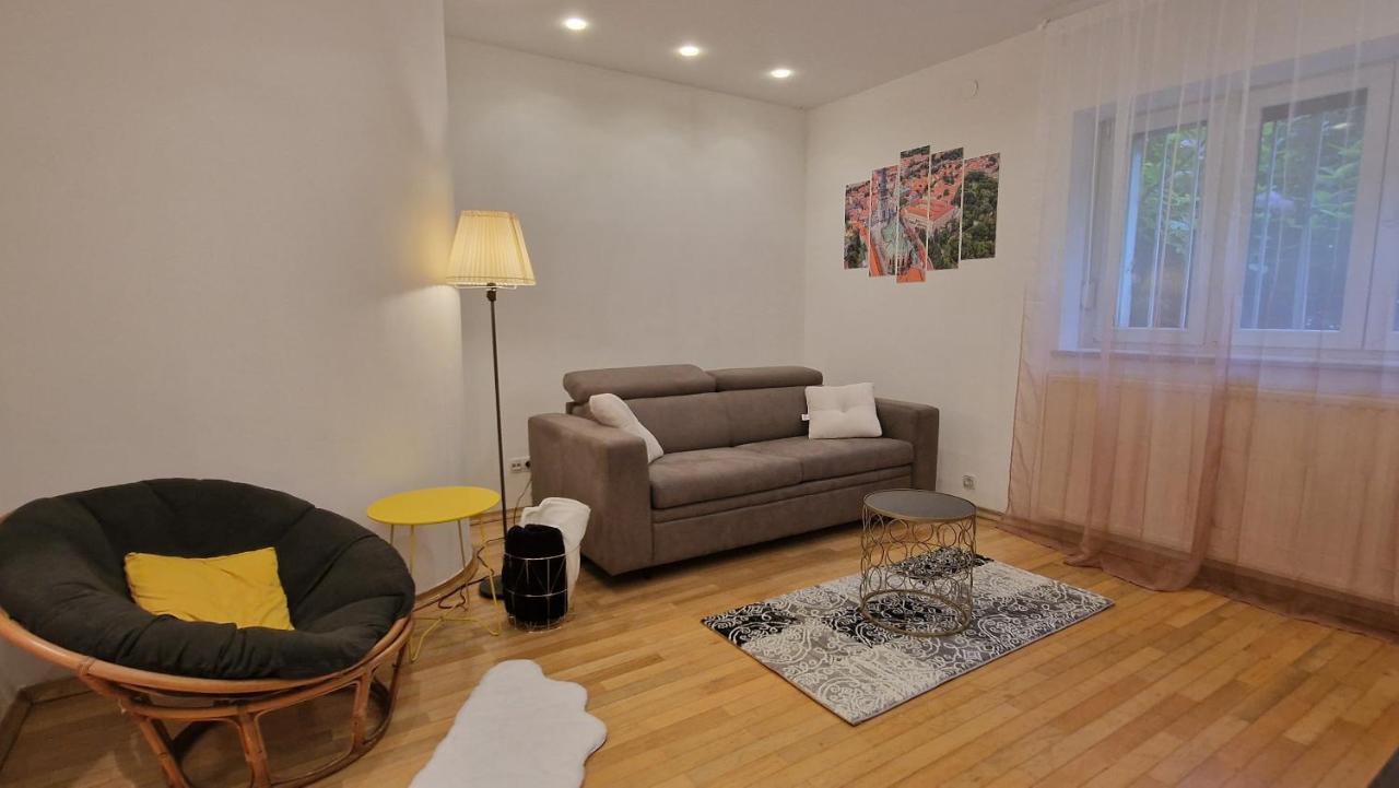 Apartman Roses Zagrzeb Zewnętrze zdjęcie