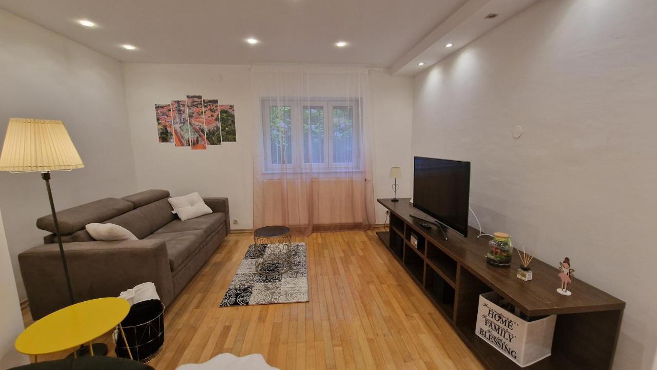 Apartman Roses Zagrzeb Zewnętrze zdjęcie