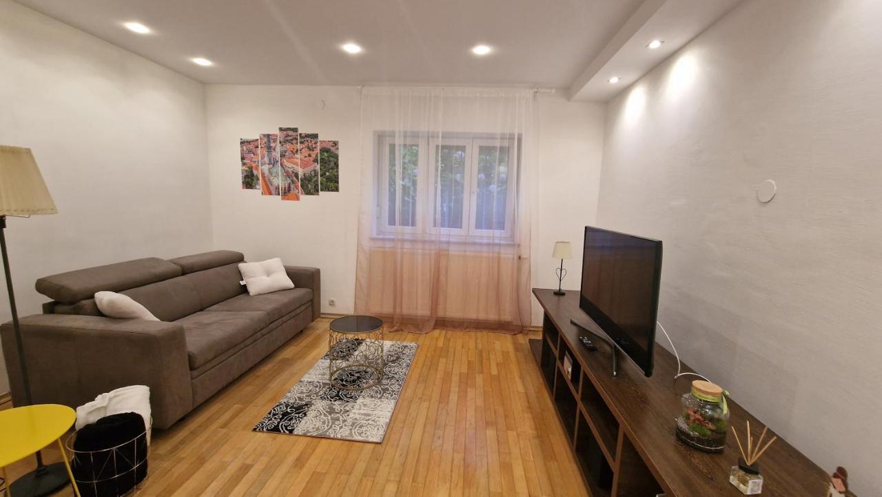 Apartman Roses Zagrzeb Zewnętrze zdjęcie